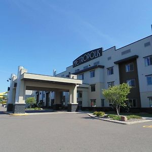 Metropolis Resort - Eau Claire